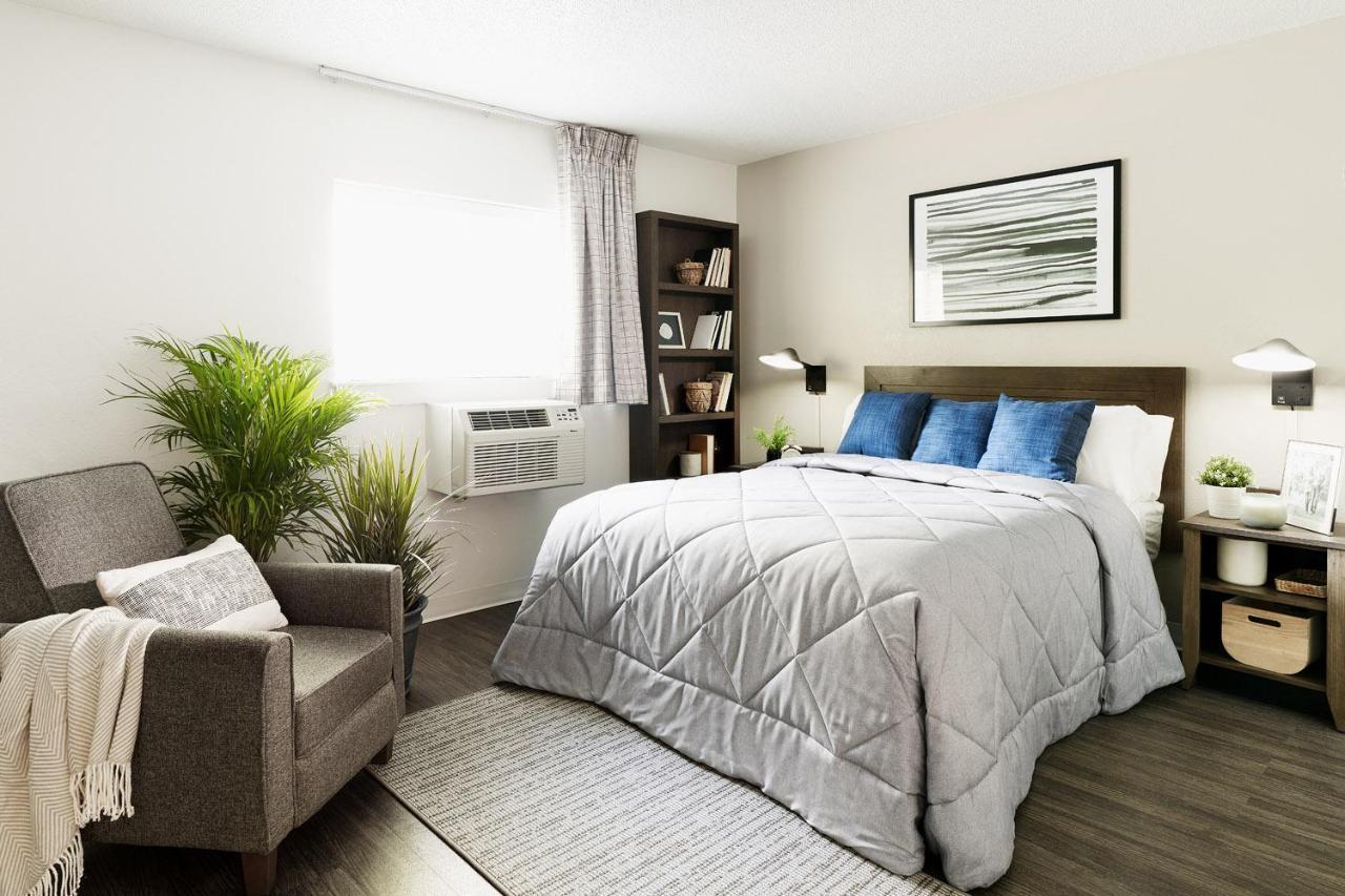Intown Suites Extended Stay Select Hampton Va Экстерьер фото